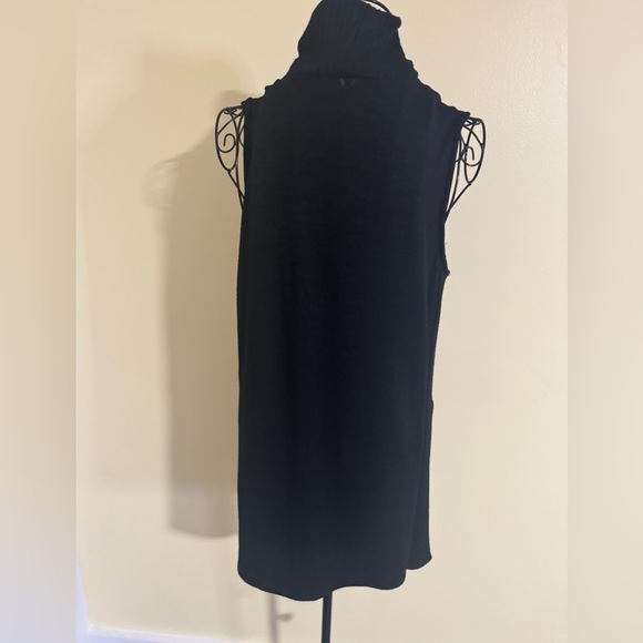 Banana Republic Ribbed Merino Mock Neck Tank in Black Size Small - Picture 5 of 7